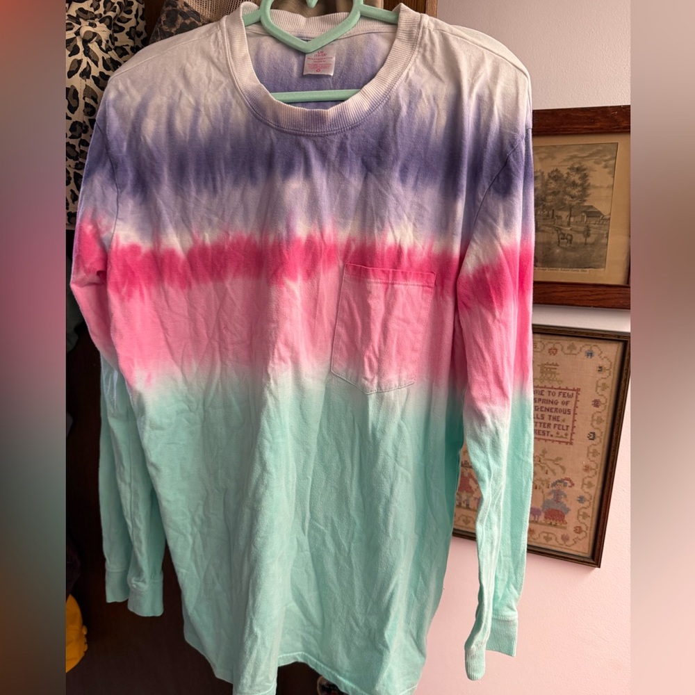 No Boundaries size L long sleeved pocket t shirt